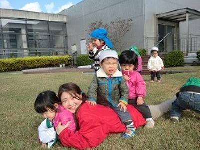 渋谷区立山谷かきのみ園：渋谷区代々木＊初台駅11分・土曜のみ